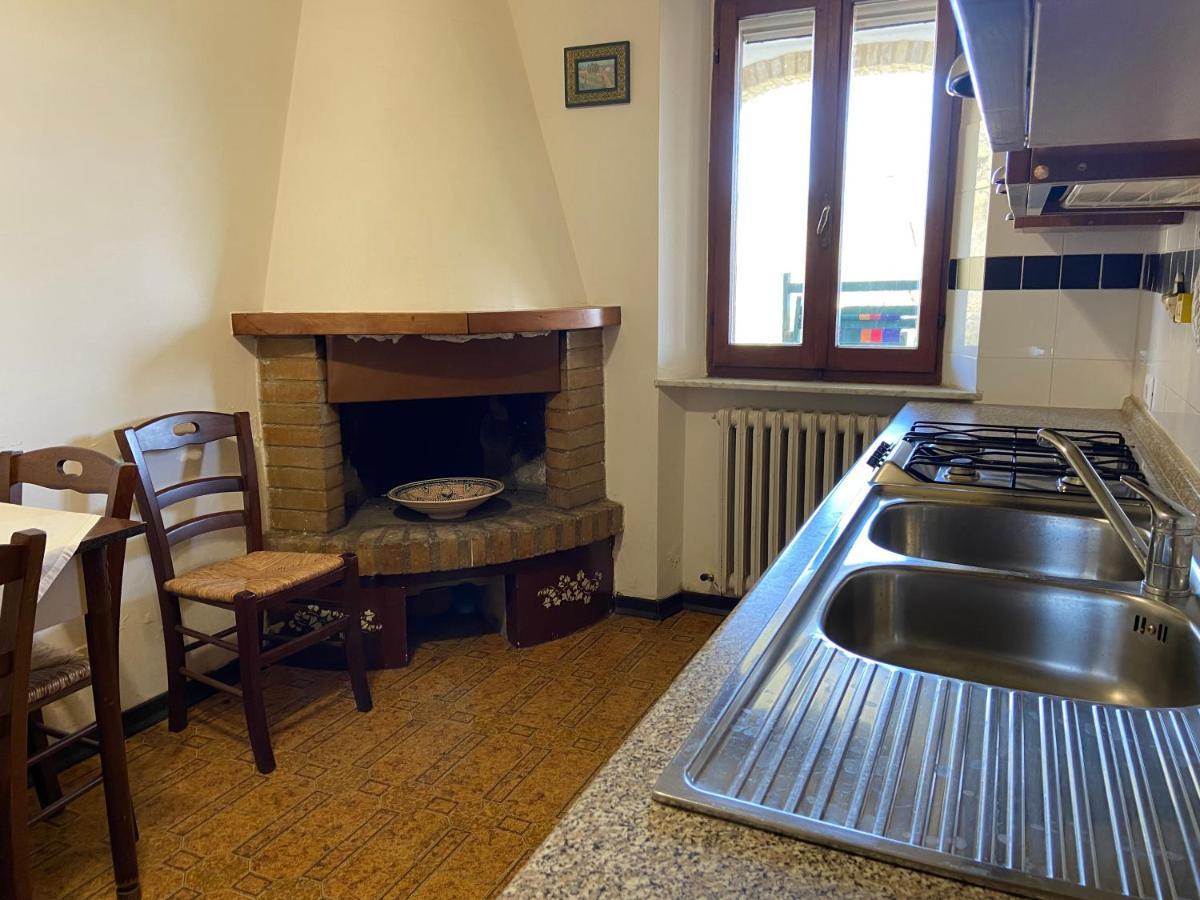 Casa Vacanze Cristina - Holiday House Apartment Ripatransone Bagian luar foto