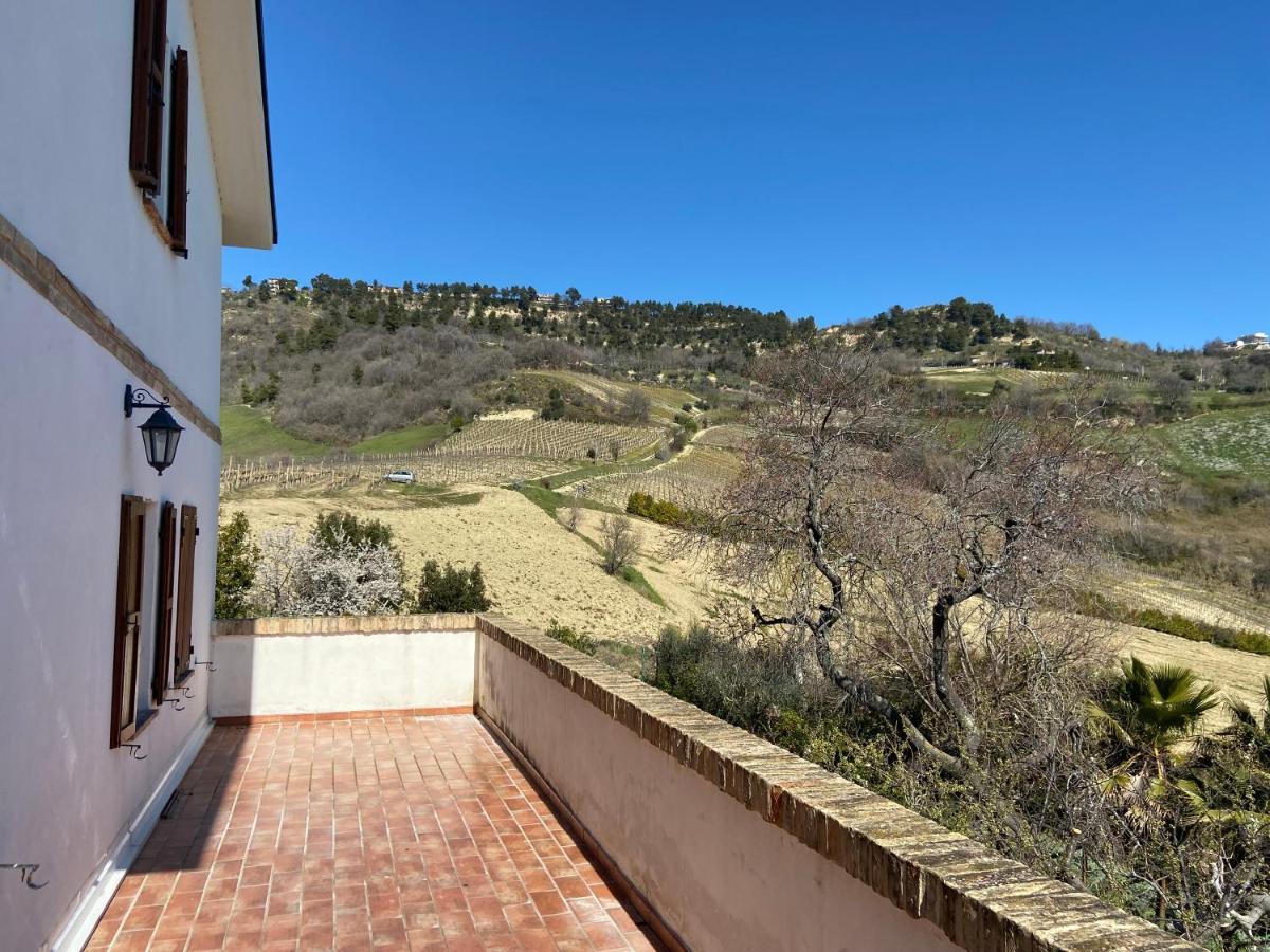 Casa Vacanze Cristina - Holiday House Apartment Ripatransone Bagian luar foto