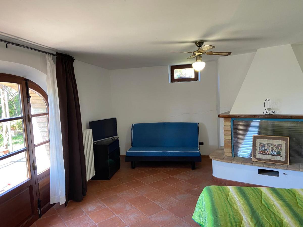 Casa Vacanze Cristina - Holiday House Apartment Ripatransone Bagian luar foto