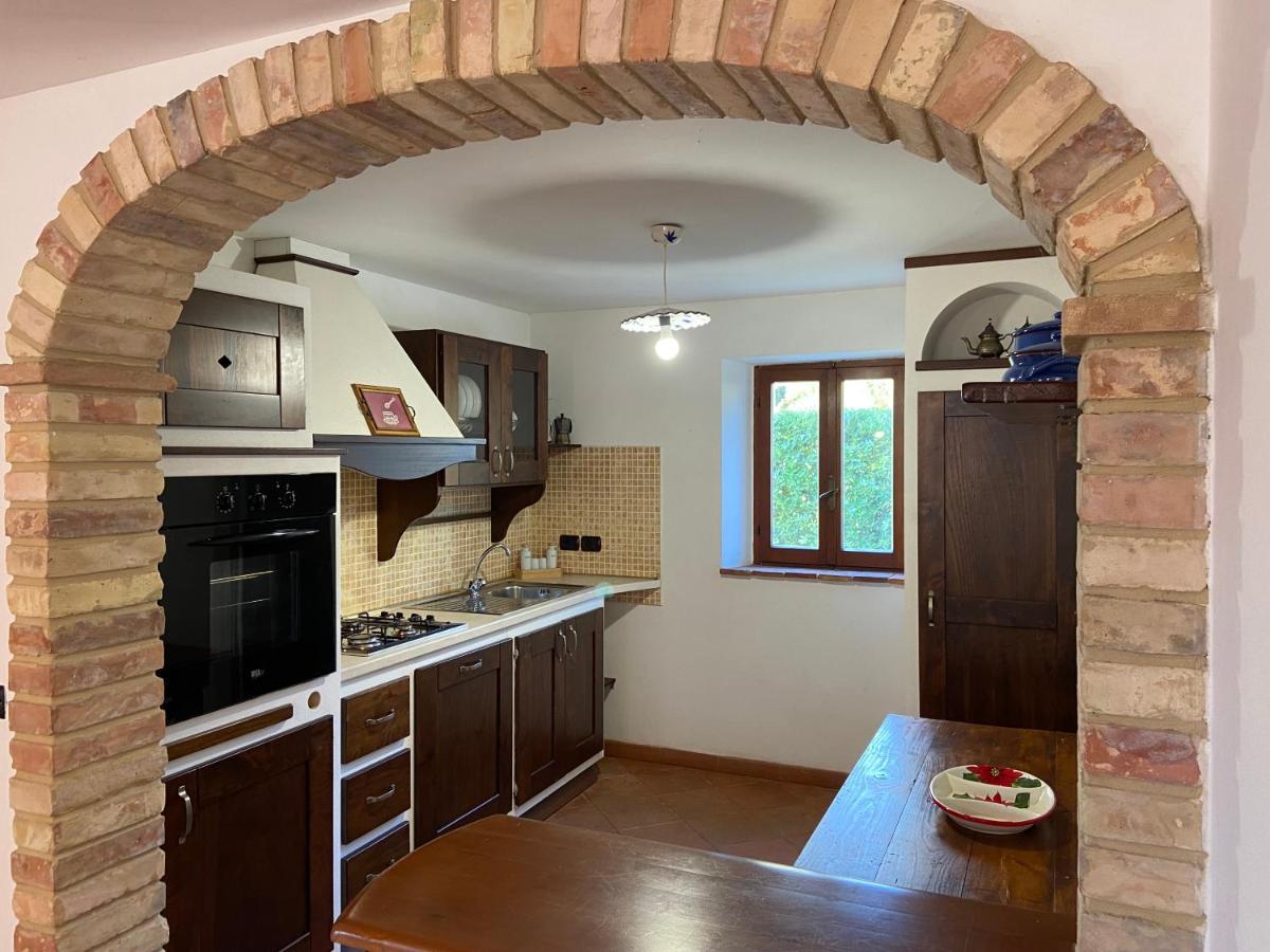Casa Vacanze Cristina - Holiday House Apartment Ripatransone Bagian luar foto