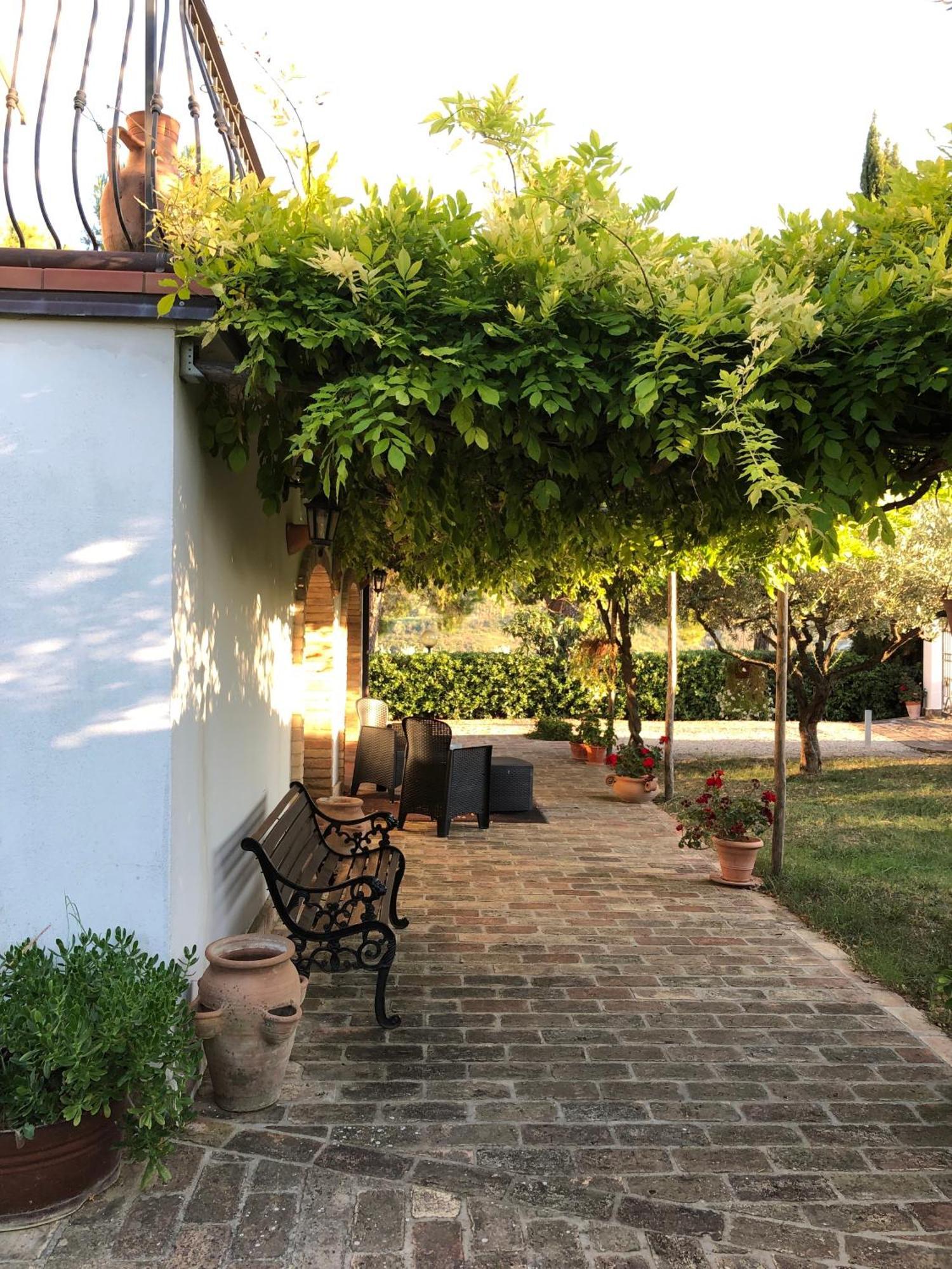 Casa Vacanze Cristina - Holiday House Apartment Ripatransone Bagian luar foto
